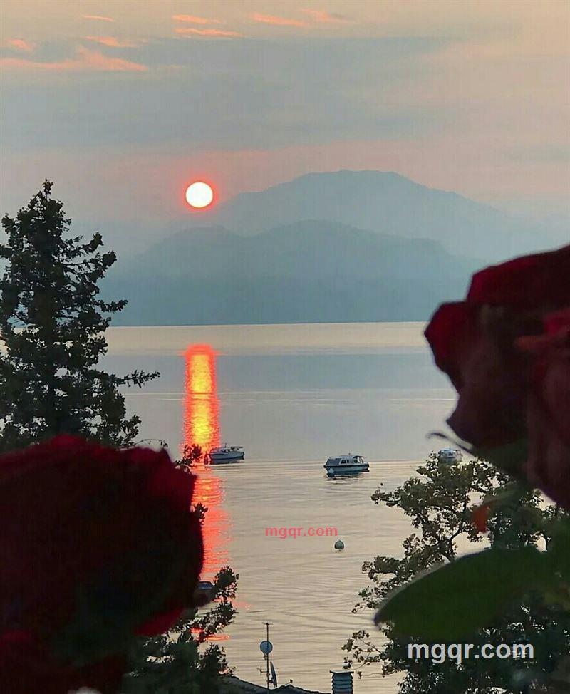 小怡子十八岁的第1张照片