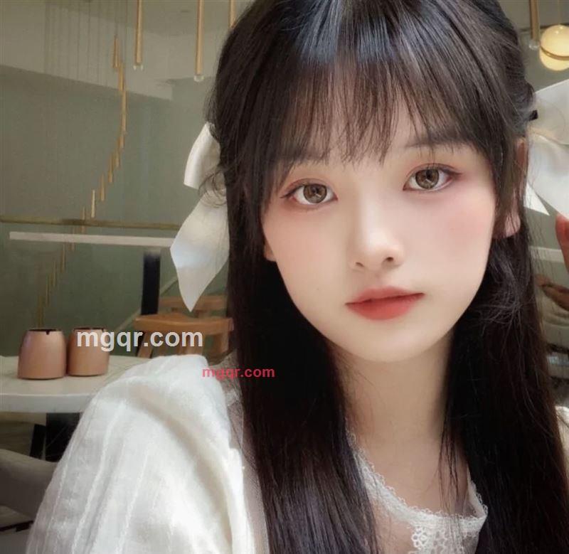 爱笑的眼睛丶的第1张照片