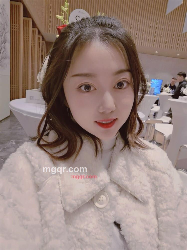 伊人∮的第2张照片