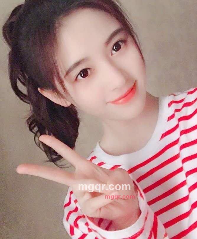 迷茫的女孩的第1张照片