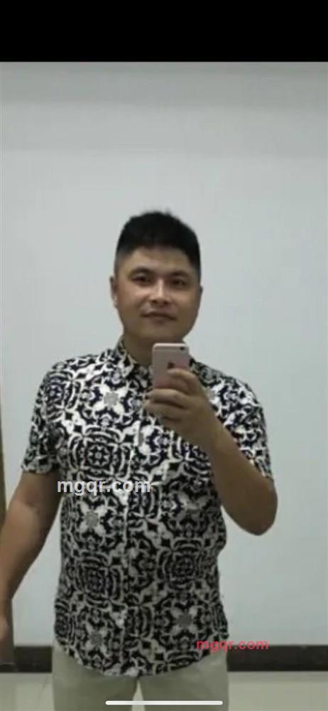 深抱怀中人的第1张照片