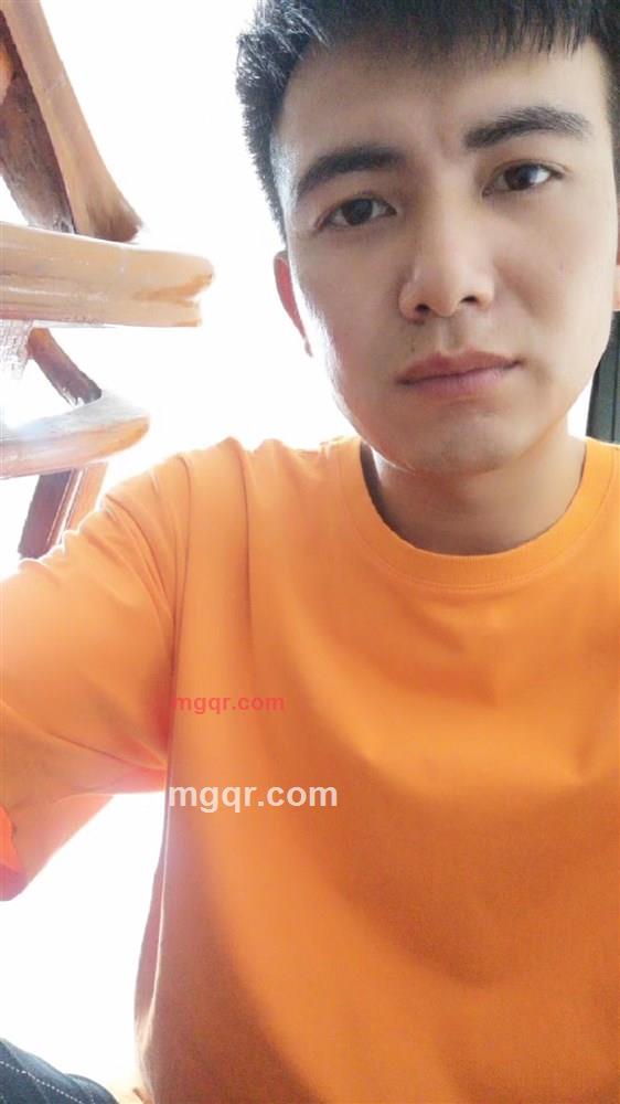 、雨中漫步的第2张照片