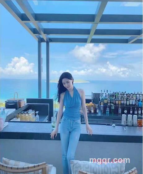 落花有意,流水无情的第1张照片