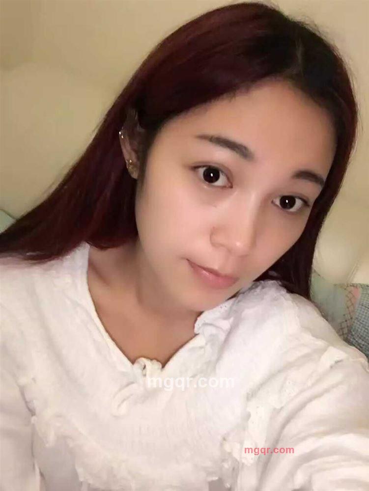 半推半就的第1张照片