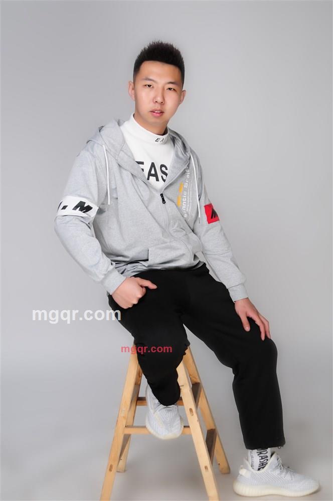 热情奔放的第1张照片