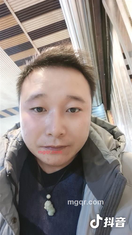 摇曳的飘零的第2张照片