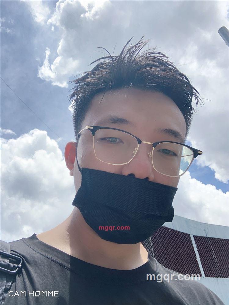 帅气小哥哥的第5张照片