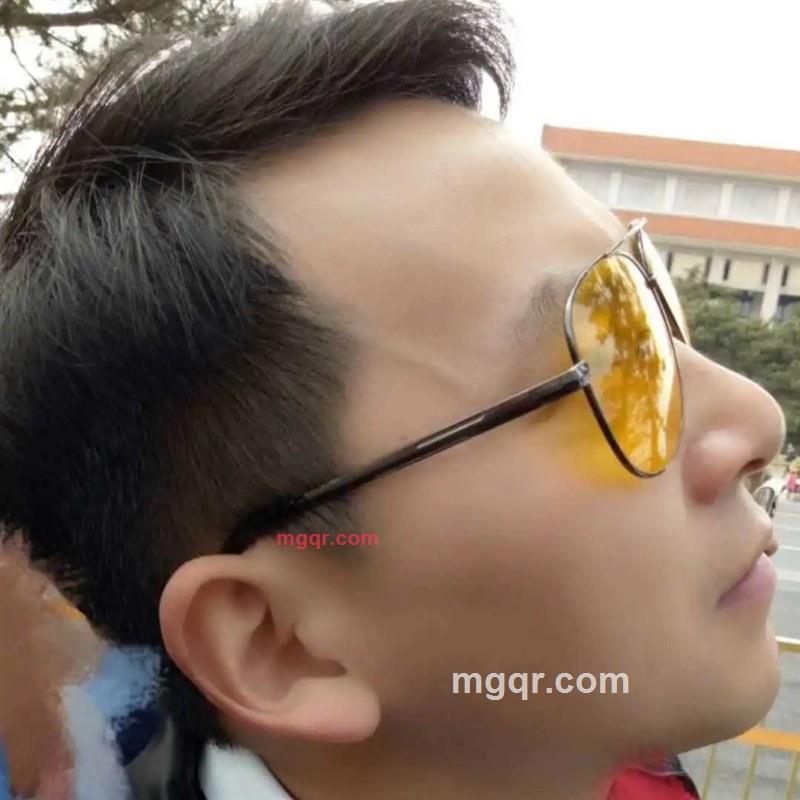 孤单的舞步的第2张照片