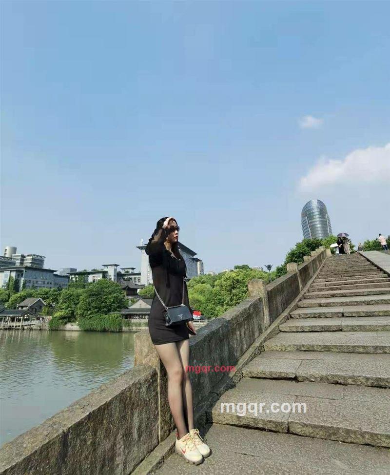 安娜卡尼妮娜的第4张照片