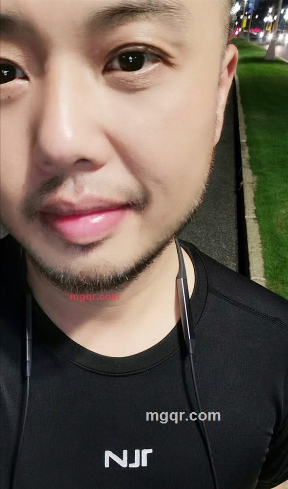 只是有点孤独的第1张照片