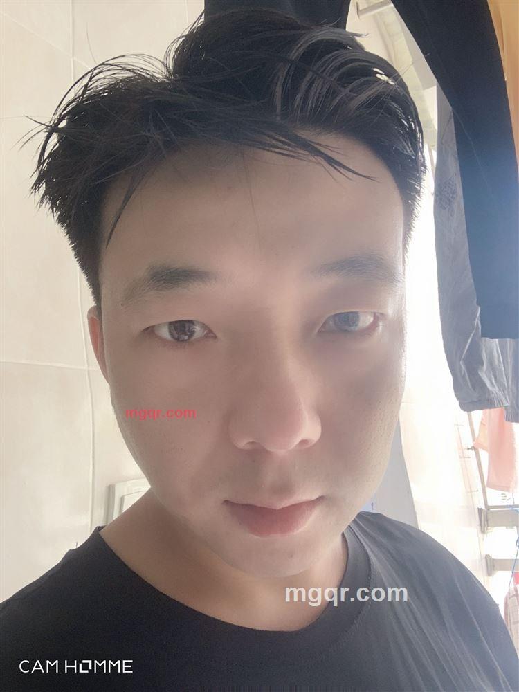 帅气小哥哥的第1张照片