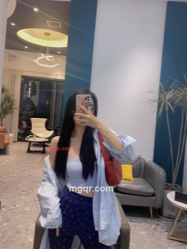 小鹿乱撞的第1张照片