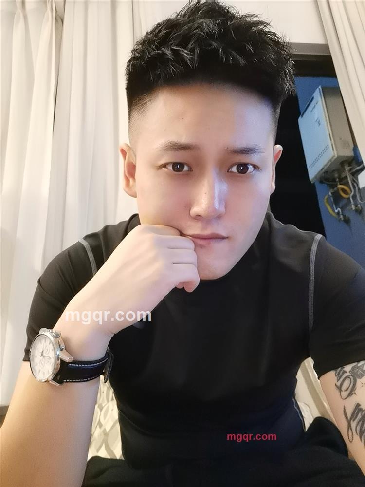 请主动联系我的第1张照片