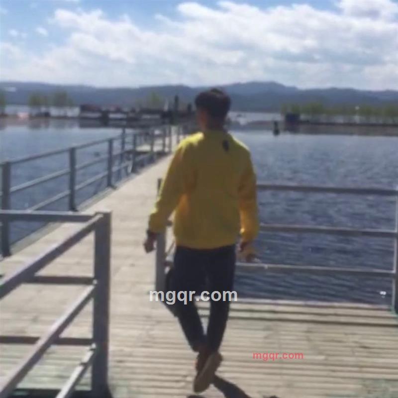 Simple的第7张照片