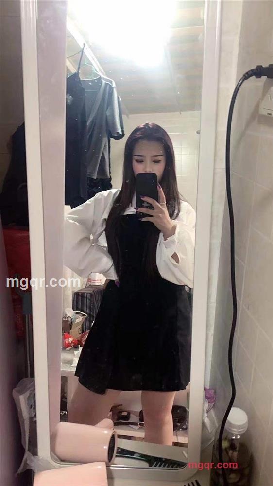 迷人的靓靓呐的第2张照片