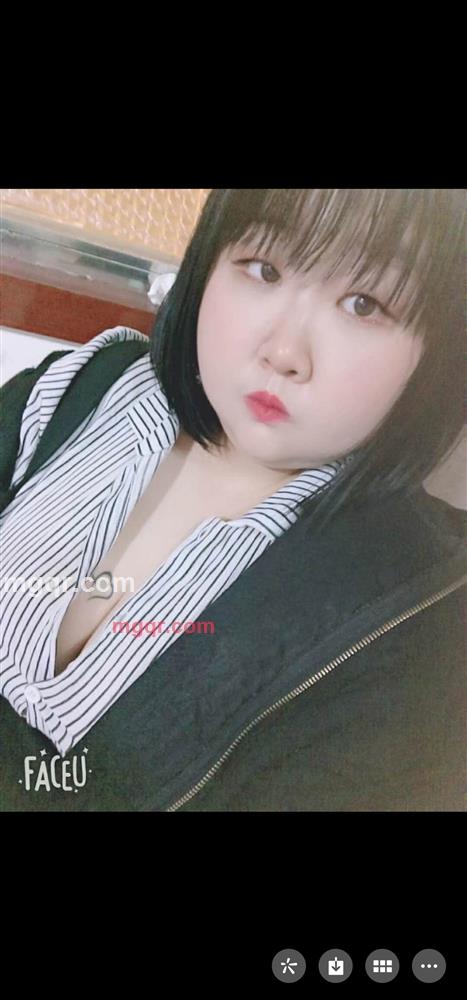 深水里搁浅得猫的第2张照片