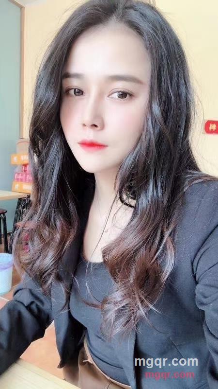 高冷女神的第2张照片