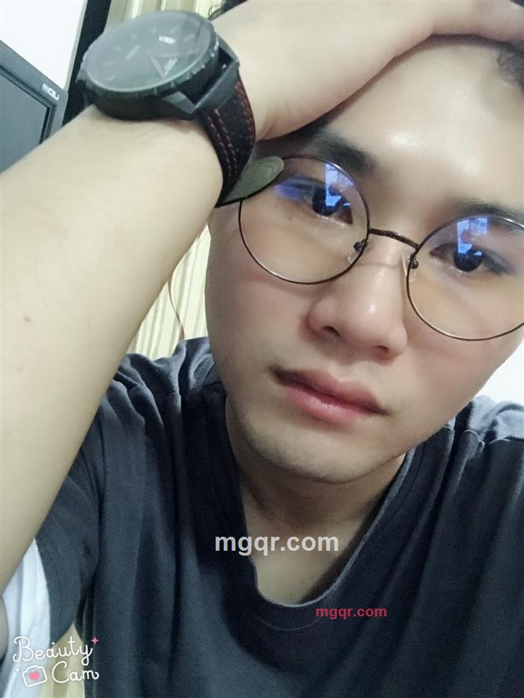 Simple的第4张照片