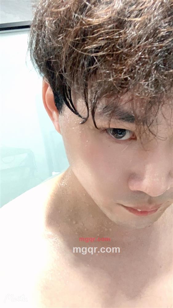 Simple的第5张照片