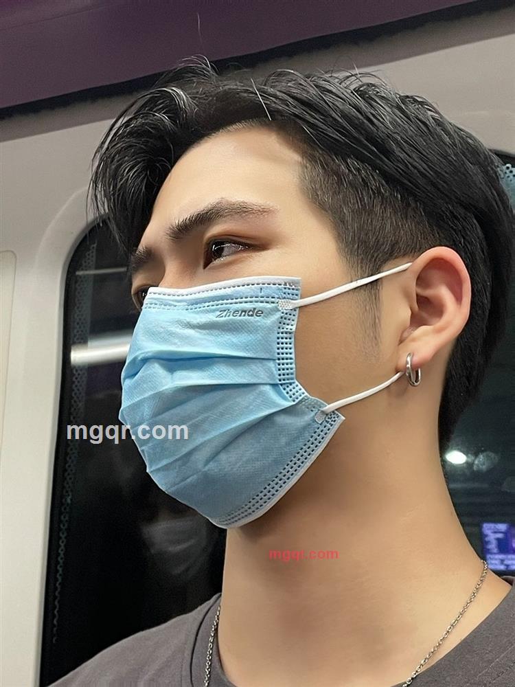 寂寞的狼的第2张照片