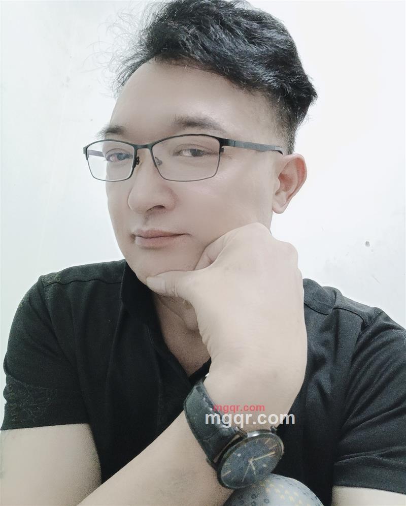 一枚老帅哥的第2张照片