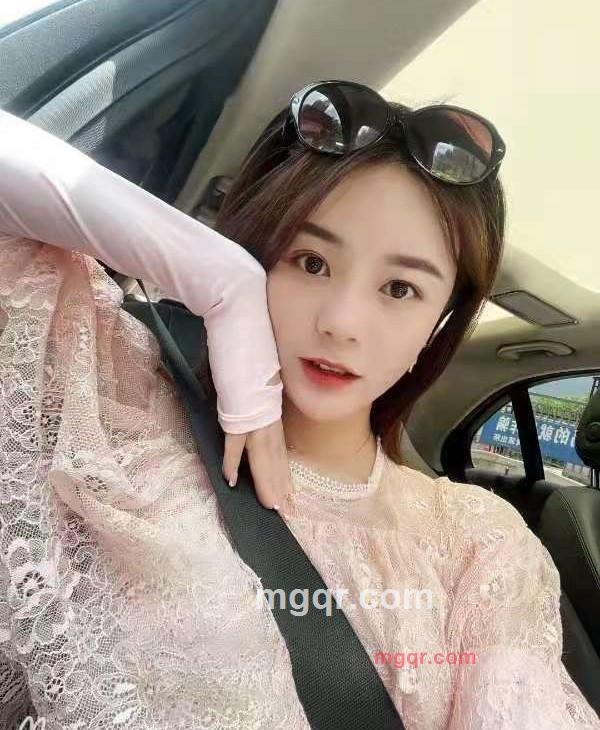 等爱的玫瑰的第1张照片