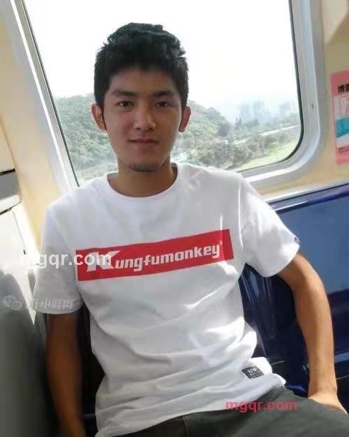 威猛老男人的第1张照片