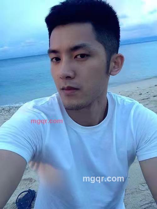 威猛老男人的第3张照片