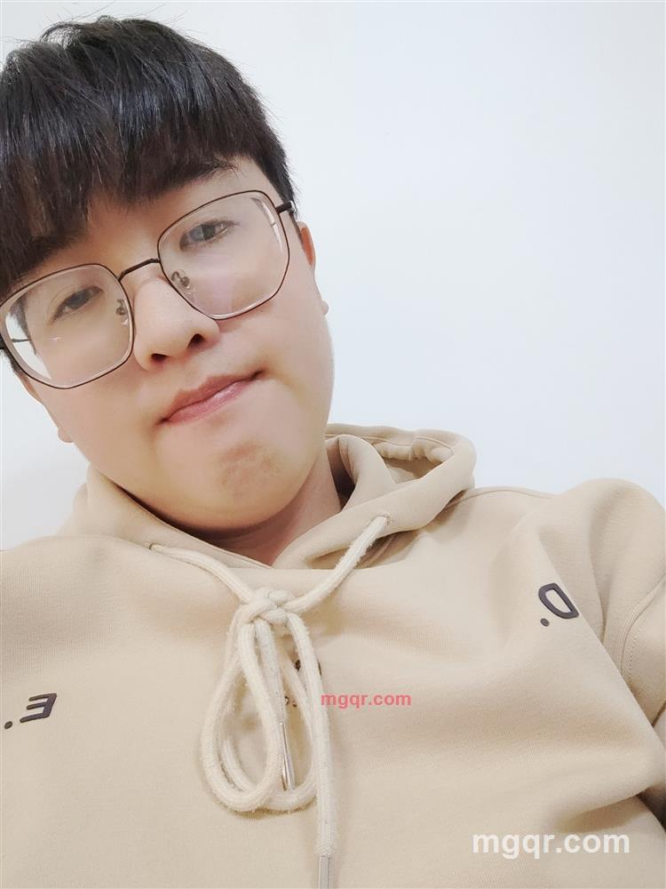 郑小六的第1张照片