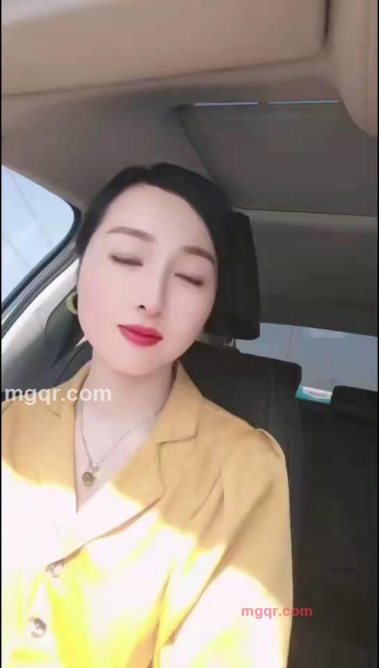 淡淡的笑...的第1张照片