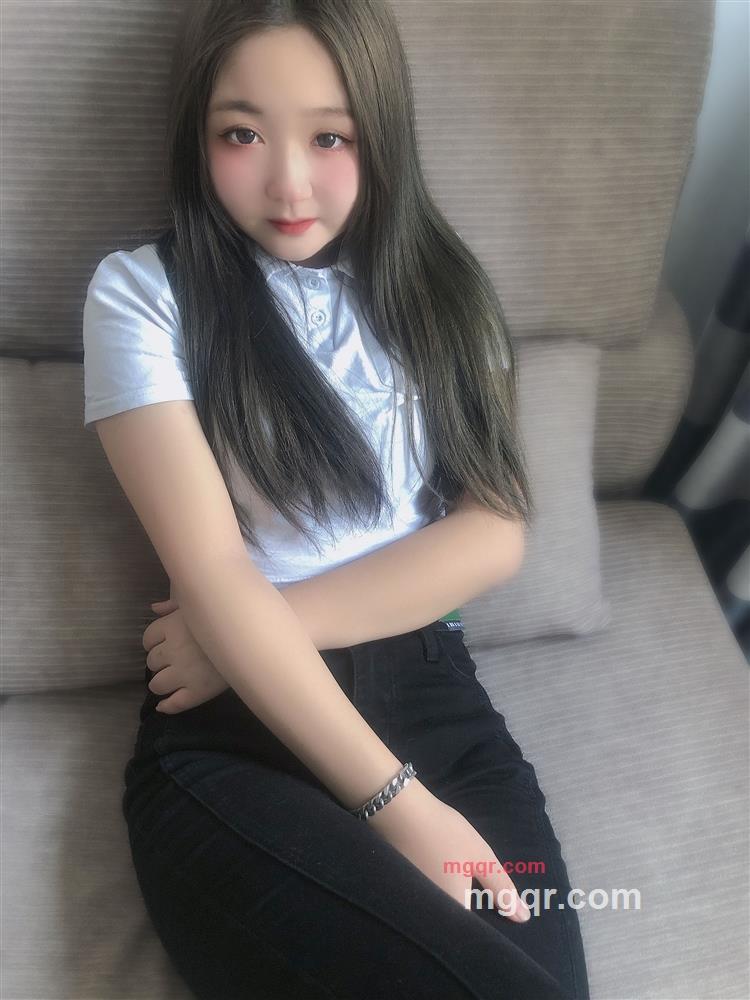 笨笨的小玲玲的第2张照片