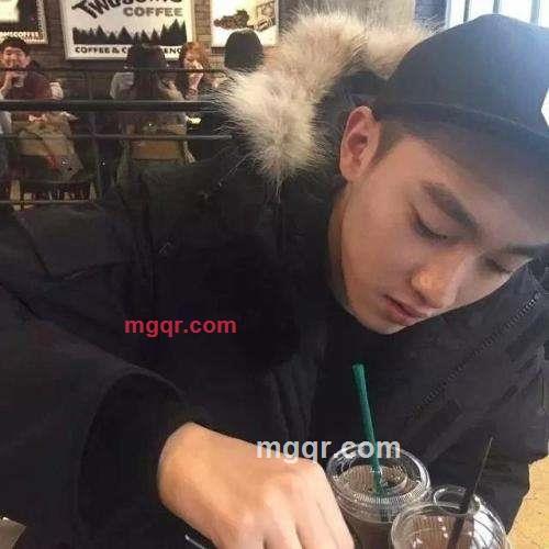 无聊中的帅的第1张照片