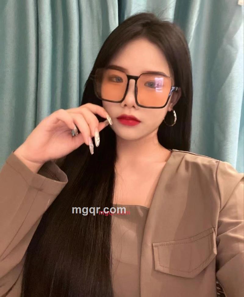 小娇妻的第2张照片