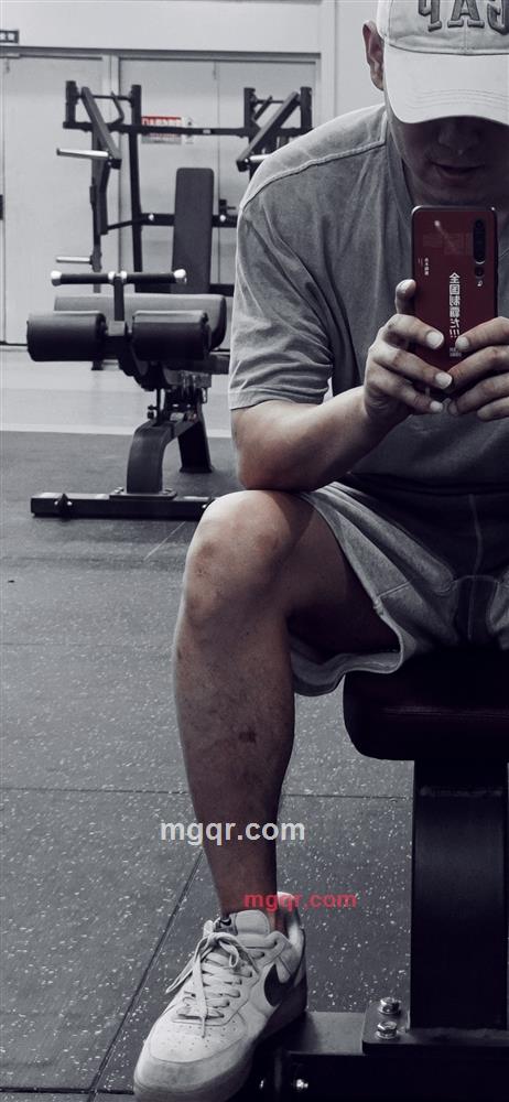 劳尔 伯纳乌的第1张照片