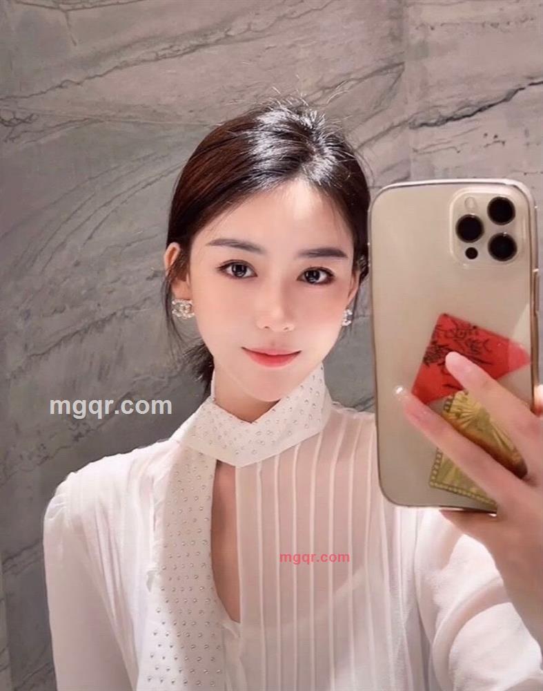 优雅大方的第2张照片