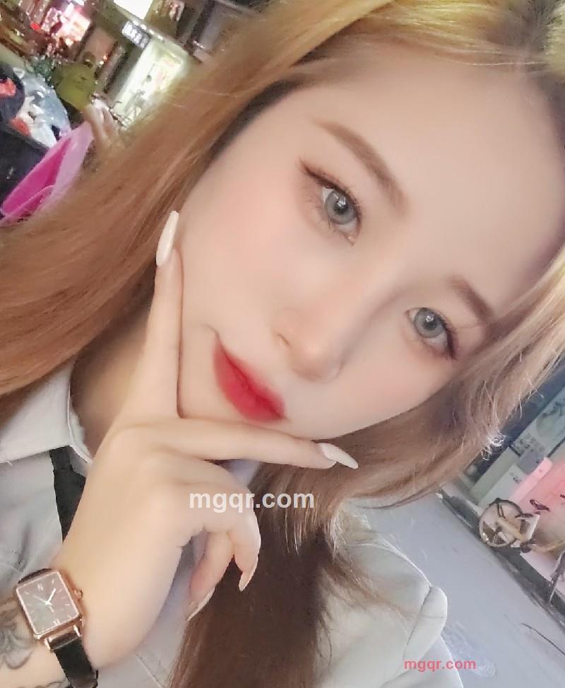 树上的小苹果的第5张照片