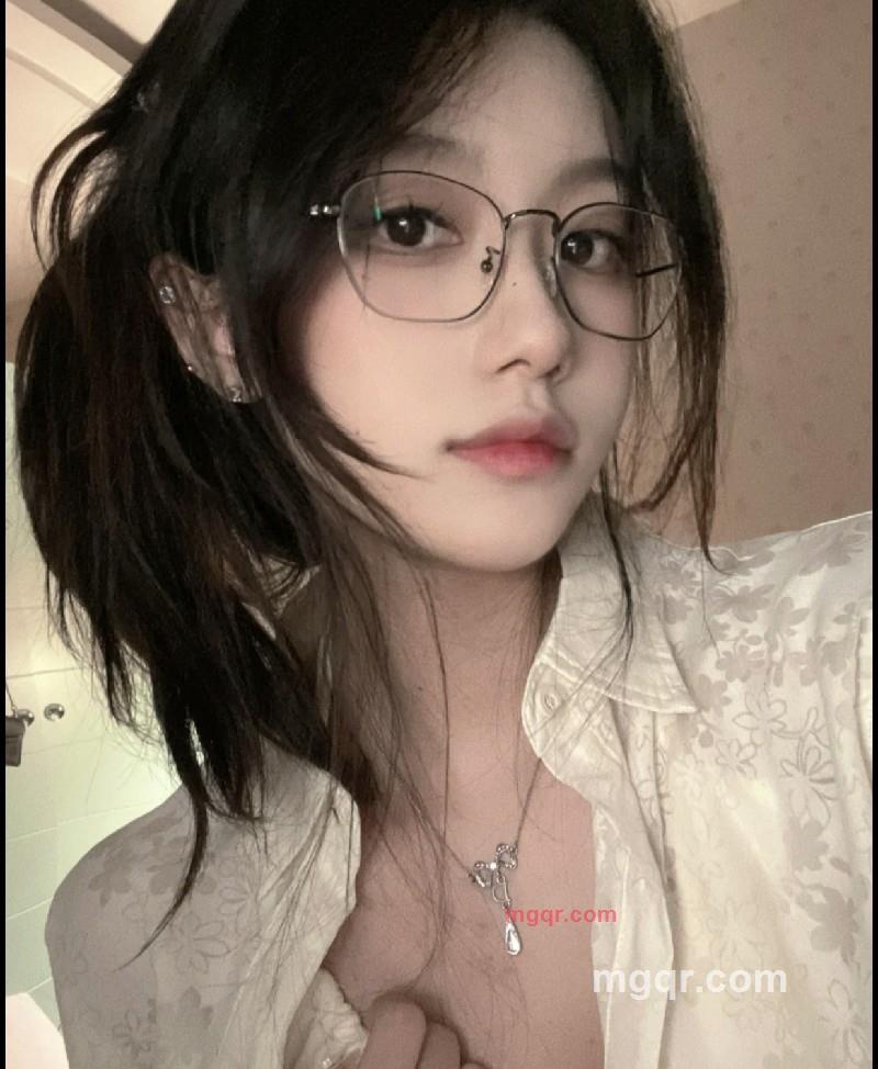 莹莹小仙女的第6张照片