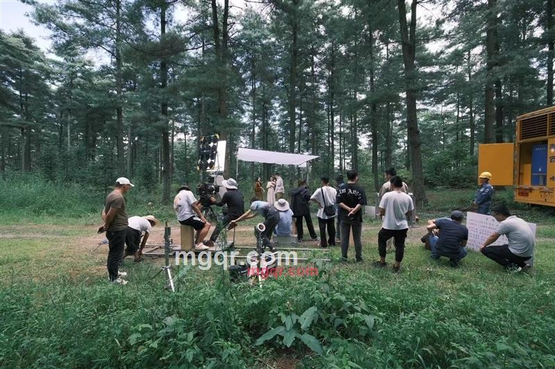 郎财女貌的第2张照片