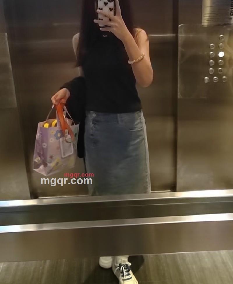 小鲸鱼的第1张照片