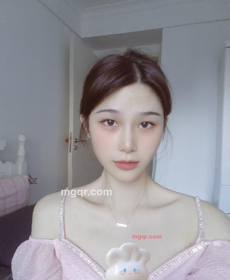 白衣青衫的第2张照片