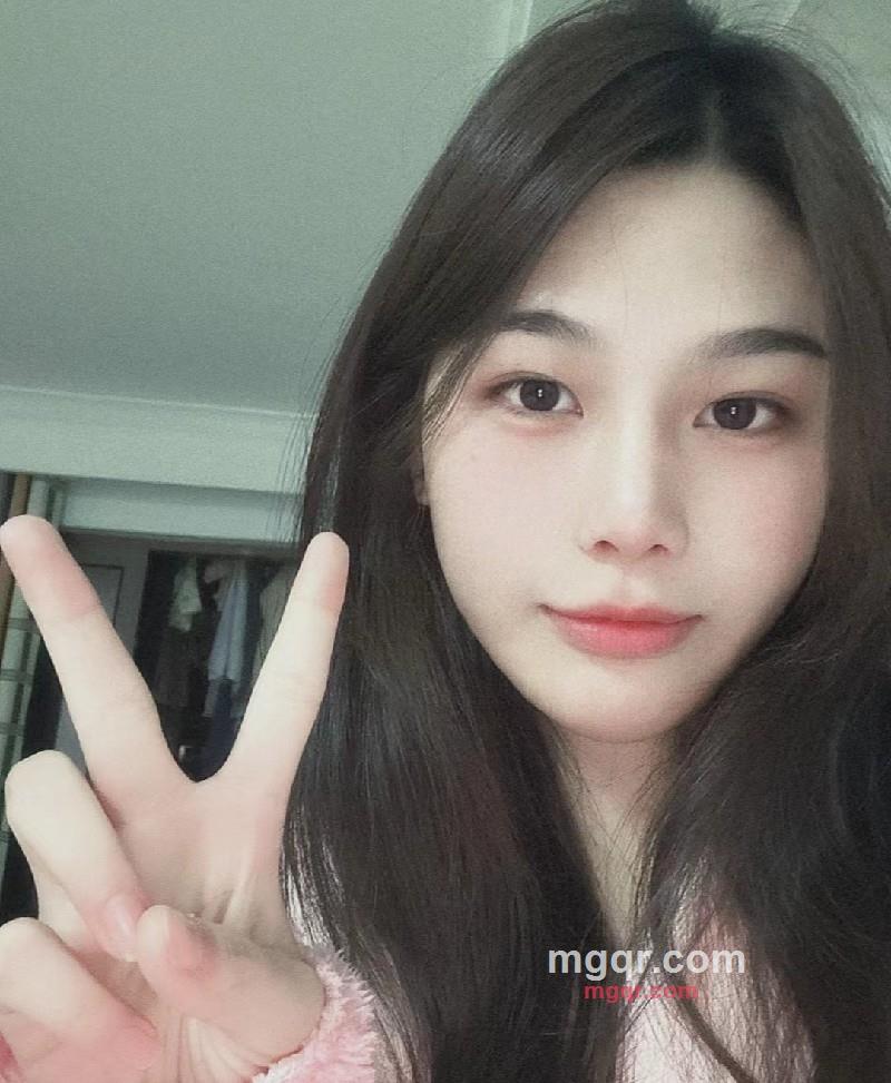 白衣青衫的第1张照片