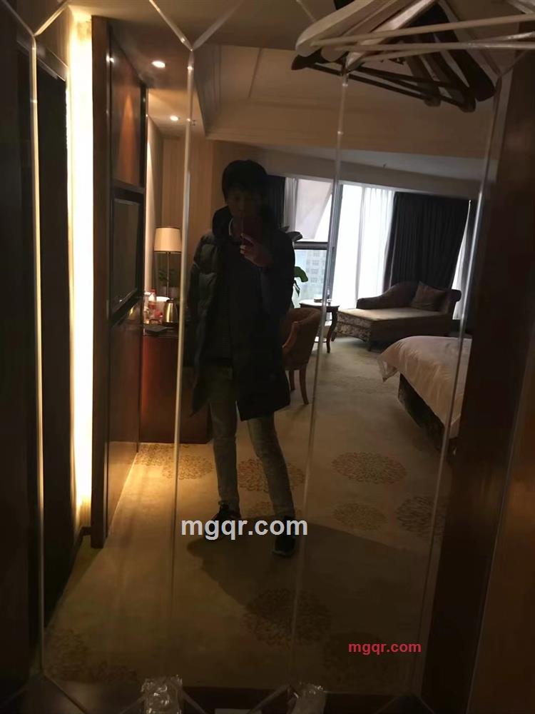 萧色的第2张照片