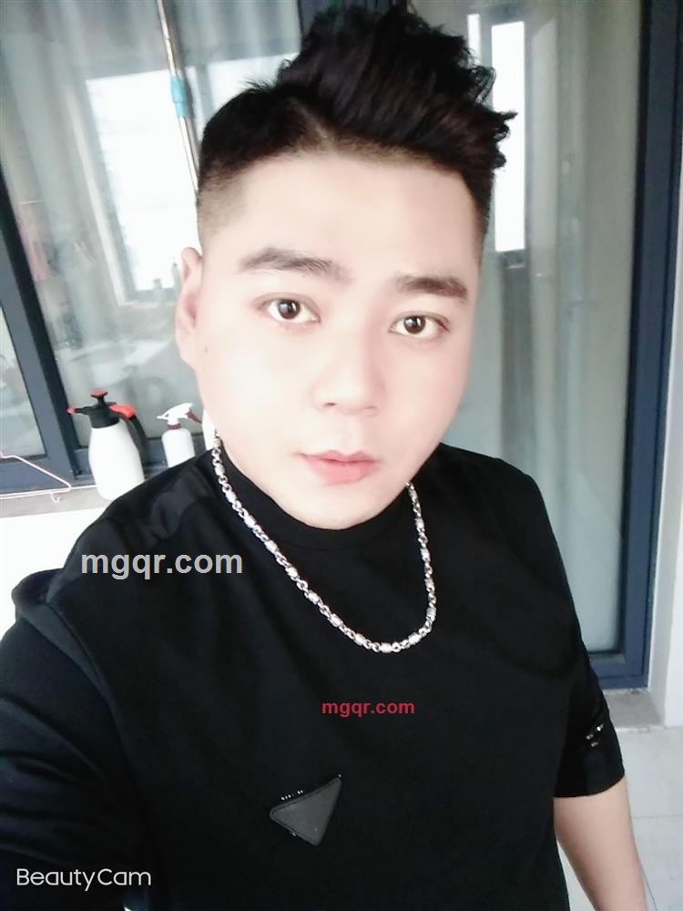 午夜牛郎的第1张照片