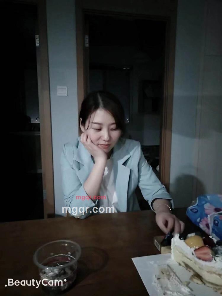 伊曼的第1张照片