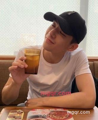 hotman8866的第2张照片