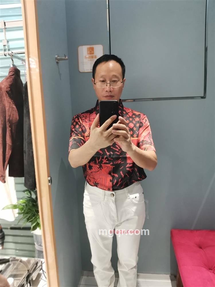 仰望星空的第2张照片