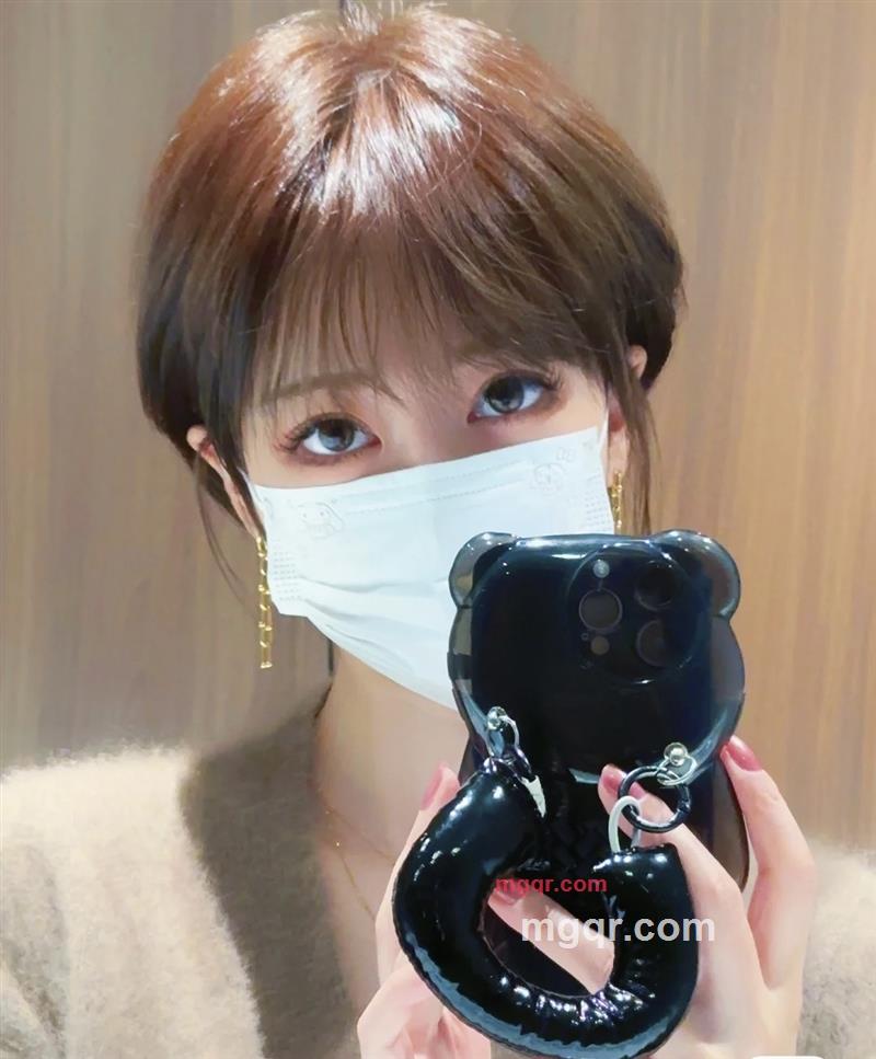 哥哥别管她的第1张照片