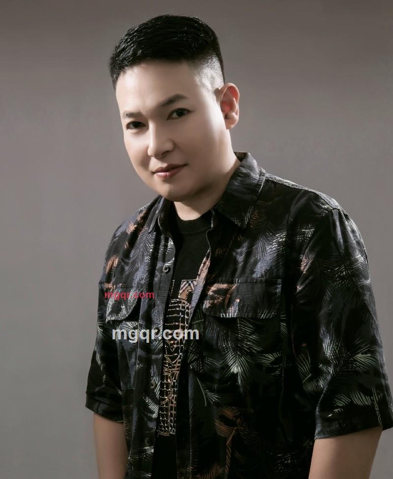 阳光总裁的第15张照片