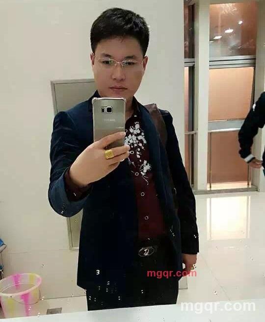 阳光总裁的第16张照片