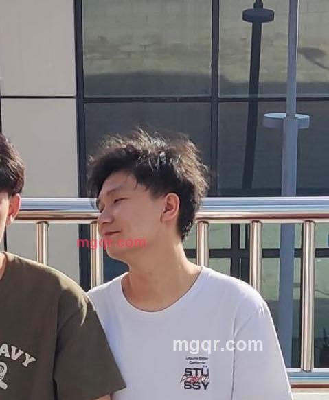 纯情22岁色男的第3张照片